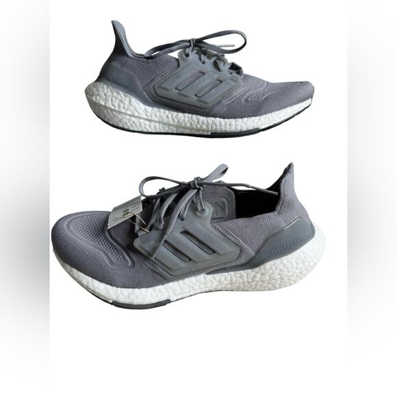 NWB Adidas Ultraboost 22 running sneaker gray size men’s 8 - Picture 2 of 8